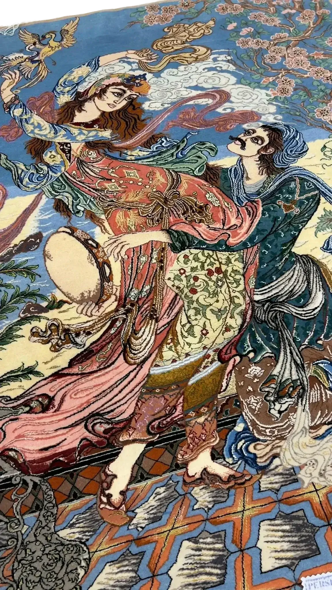 "Artistic Isfahan Pictorial Persian rug – 120x80 cm, made from high-quality wool and silk, hand-knotted with intricate designs and 740,000 knots/m², offering a touch of elegance."